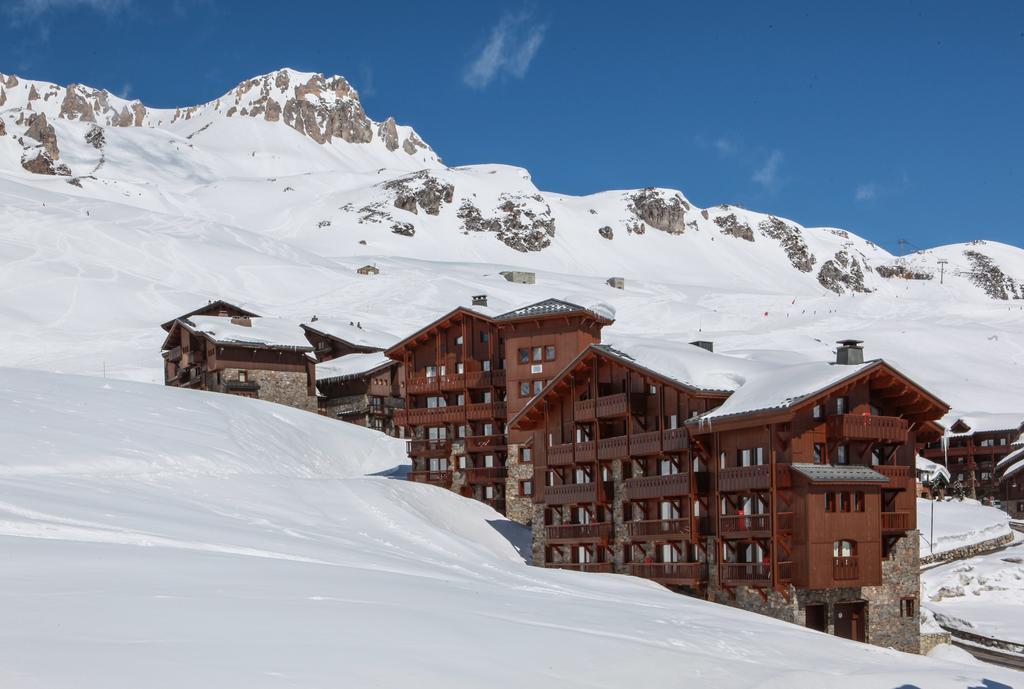 Residences Village Montana By Les Etincelles Тин Екстериор снимка