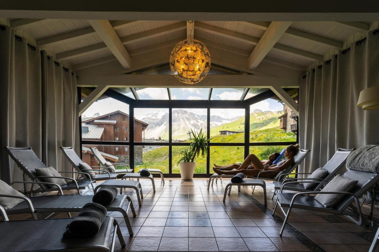 Residences Village Montana By Les Etincelles Тин Екстериор снимка