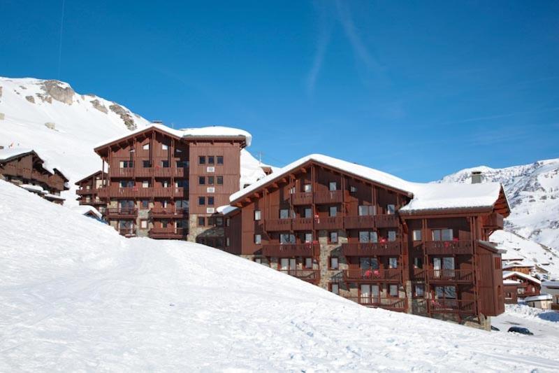 Residences Village Montana By Les Etincelles Тин Екстериор снимка