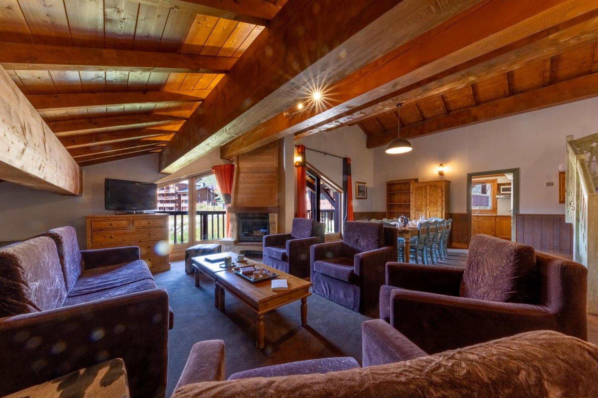 Residences Village Montana By Les Etincelles Тин Екстериор снимка