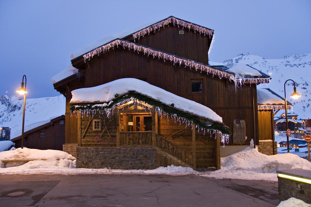 Residences Village Montana By Les Etincelles Тин Екстериор снимка